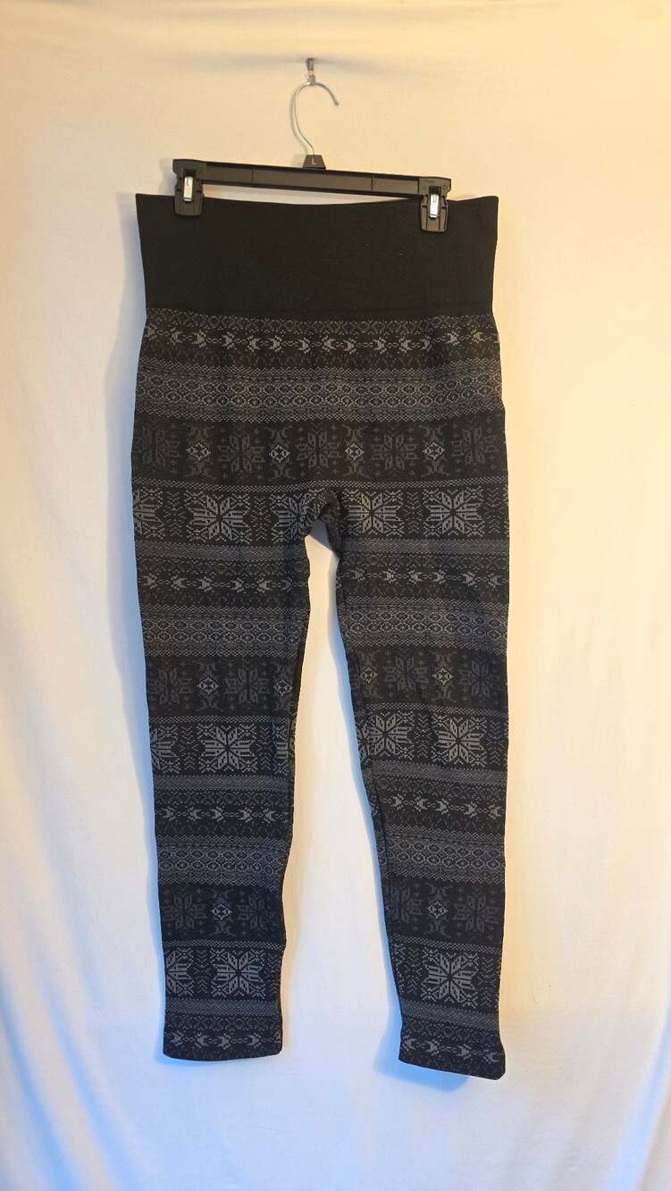 TAHARI Black and Gray Fair Isle Print Leggings, Size 2X/3X
